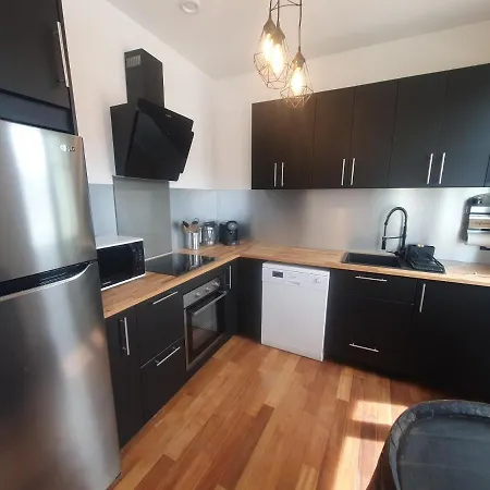 Apartament Face A Port, Proche De Toutes Les Commodites, 2 Chambres, 5 Personnes