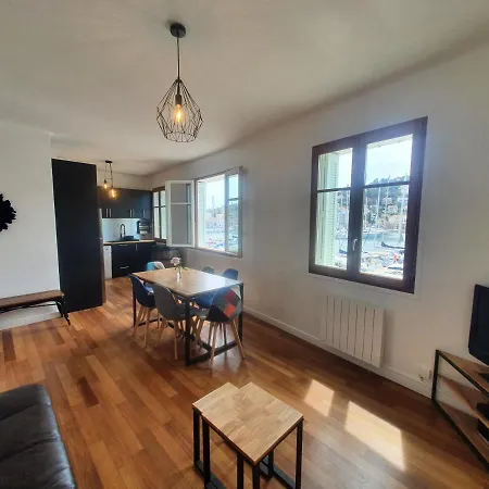 Face A Port, Proche De Toutes Les Commodites, 2 Chambres, 5 Personnes